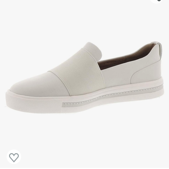 Clarks Shoes - NIB Clark's Maui Step in White, Size 7.5